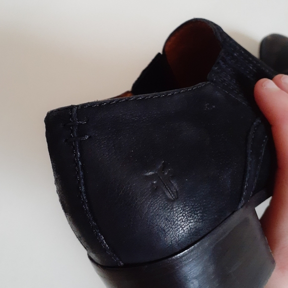 Frye pointed toe black leather ankle booties - Picture 4 of 8